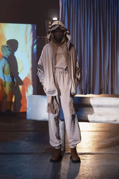 Look 20